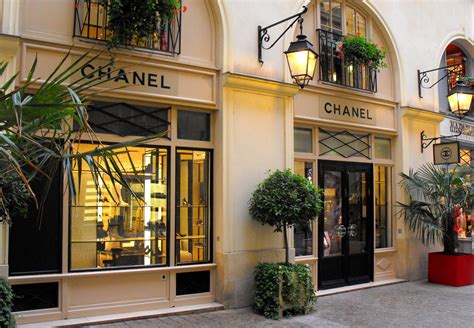 Salaire chanel à Paris 